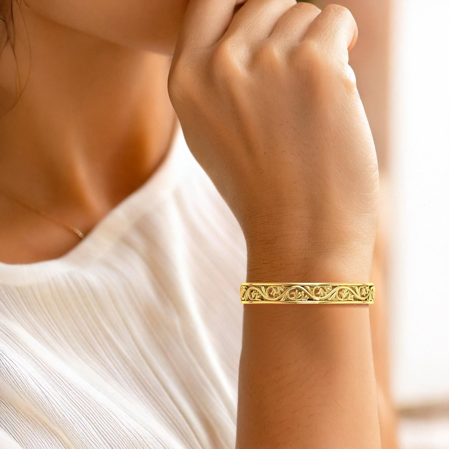 Filigree Leaf Solid Gold Bangle GTBG133